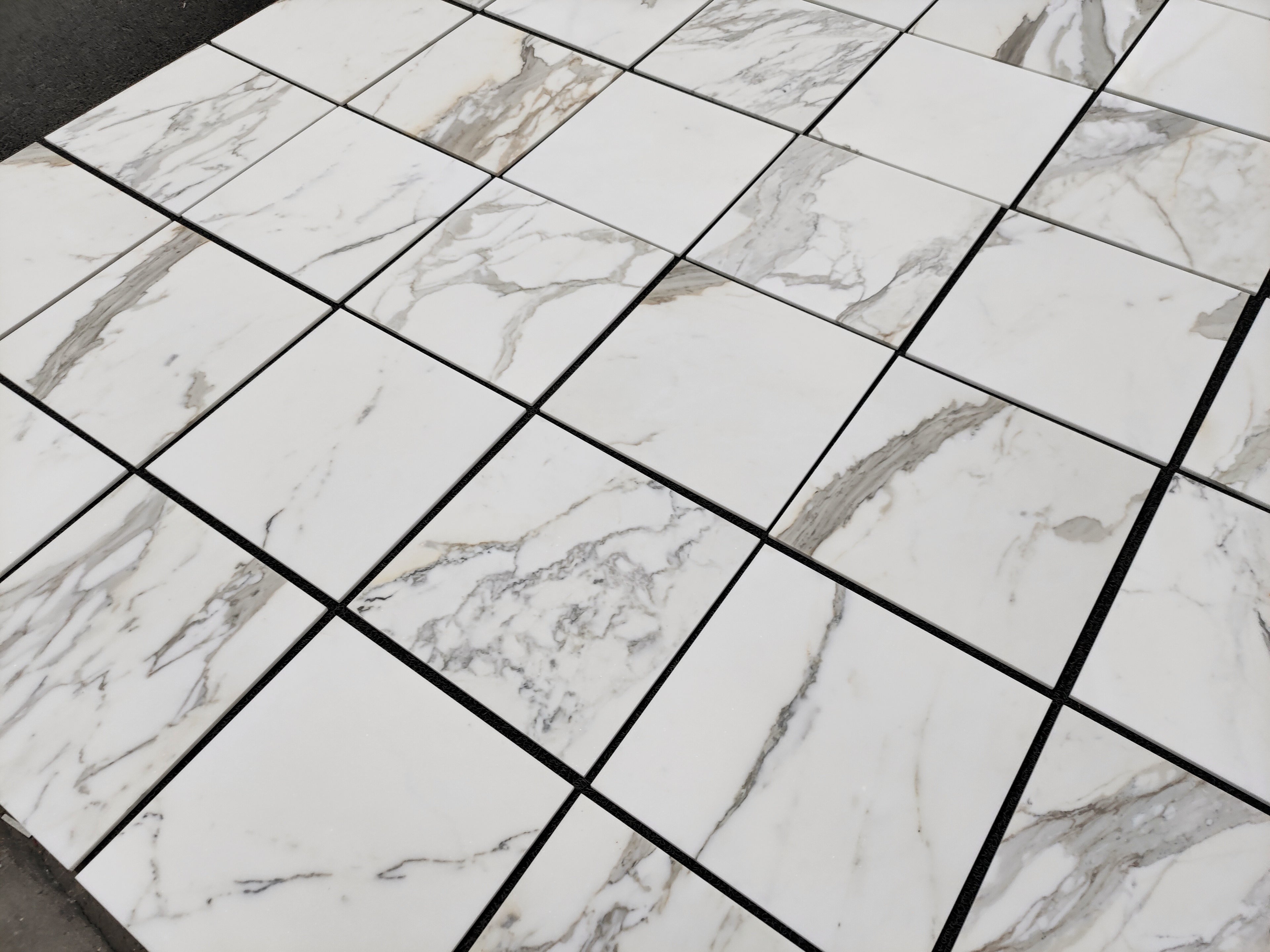 Aria Calacatta Gld Marble 24x24 - Luxury floor tile for high-end projects commercial or residential - Artepierre - 2